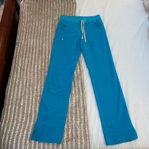 Figs Women’s Teal Kade Cargo Scrub Pants-Small Tall